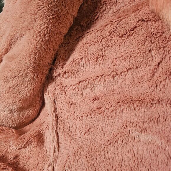 Juniors Faux Fur Vest - Pink - Picture 4 of 6